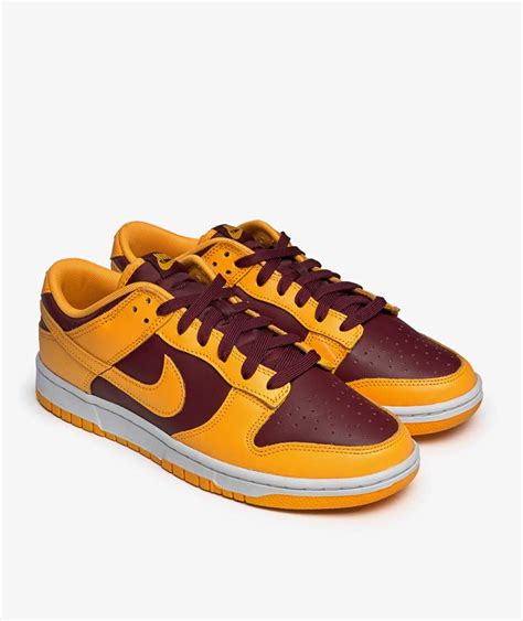 nike dunk low lila gelb